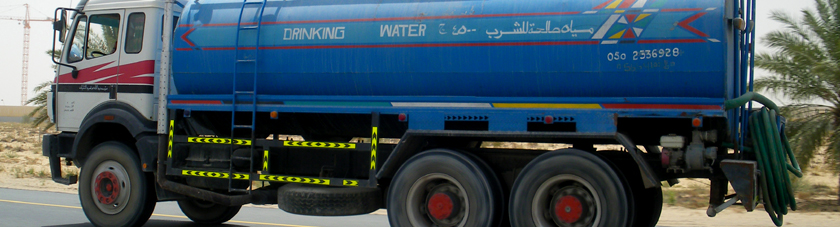 drinking_water_truck_dubai_highway